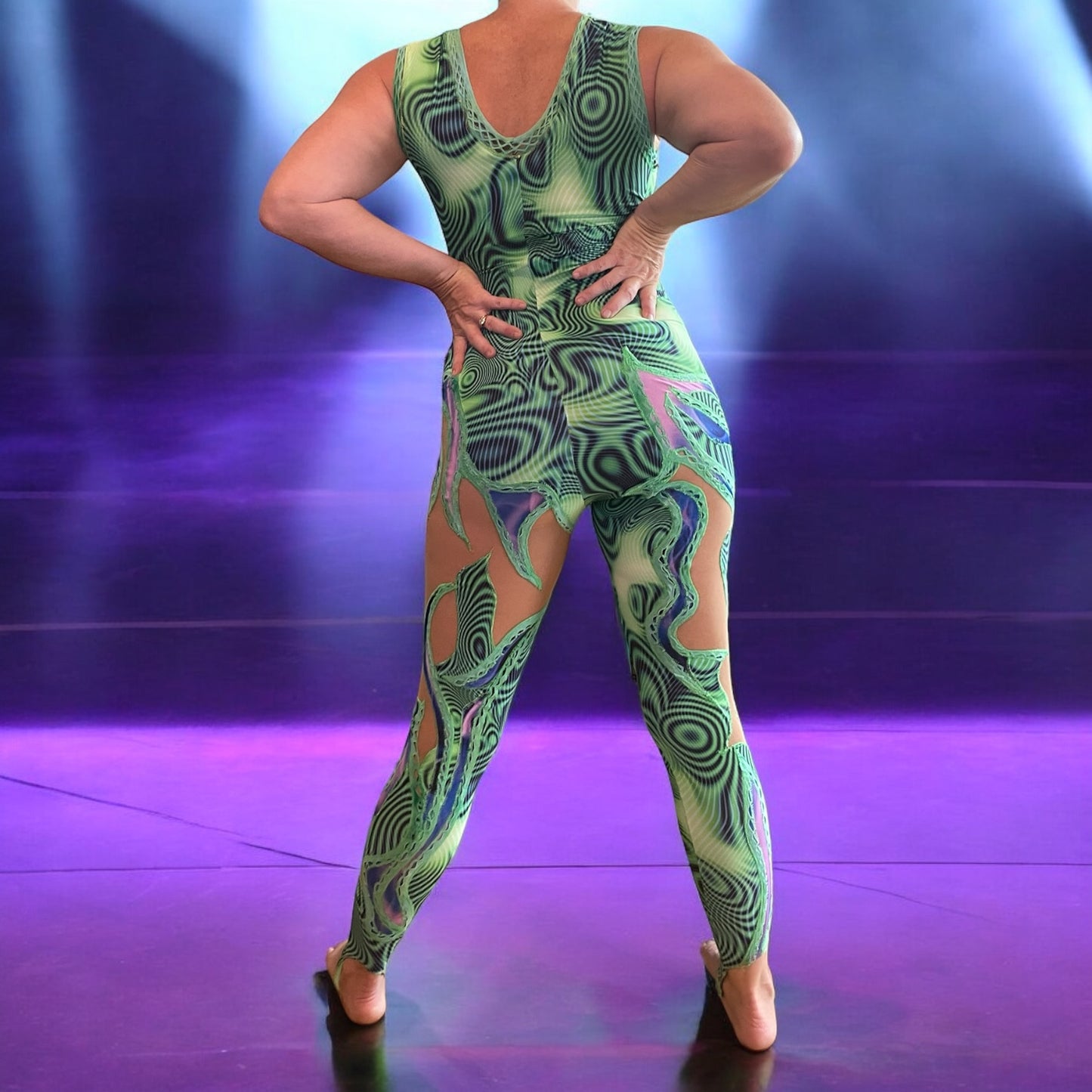 Sexy Little Swirly Suit π