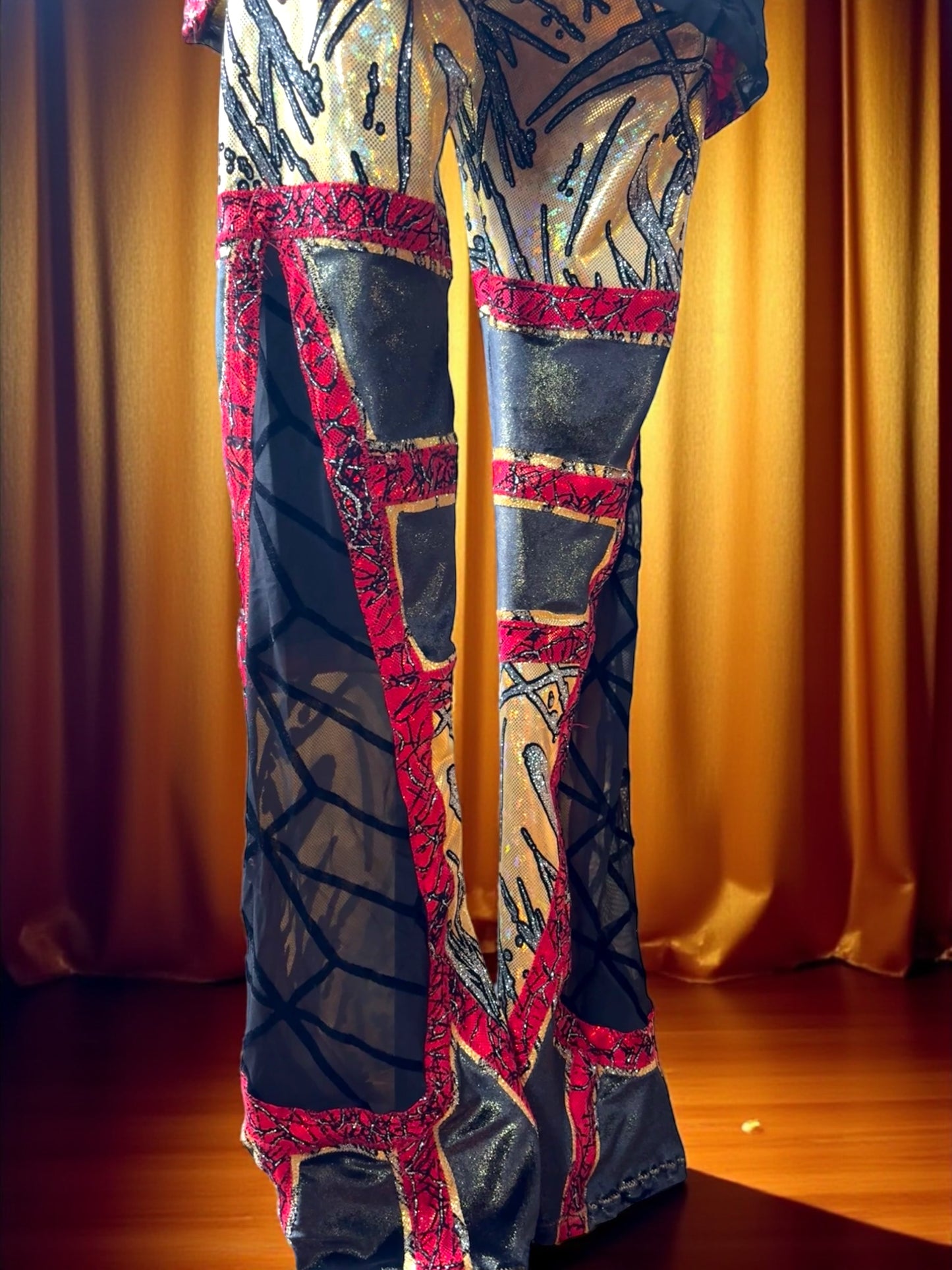 Abstract Gold & Black