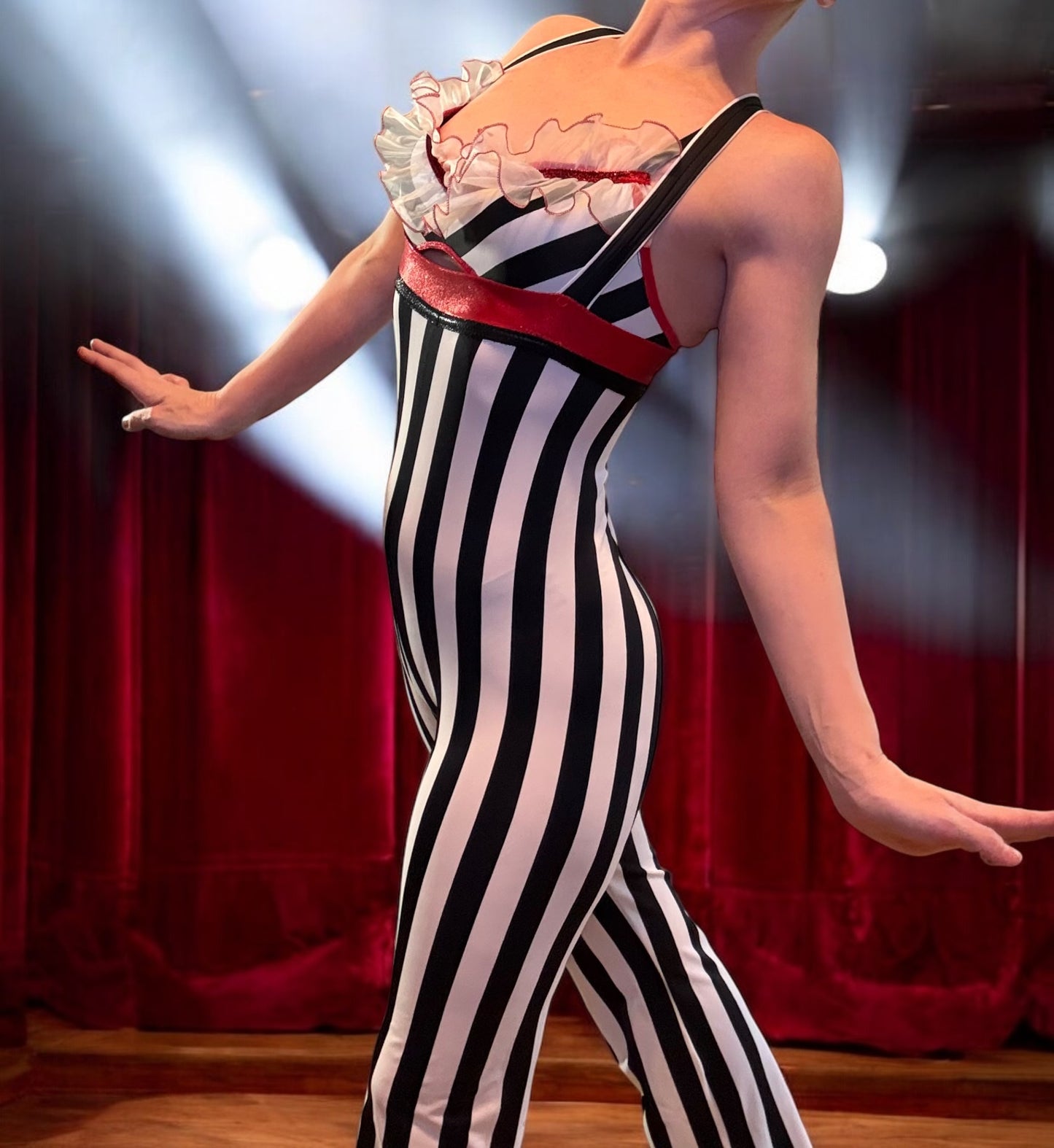 High-waisted Circus Pants & Ruffle Bra : 2-piece set