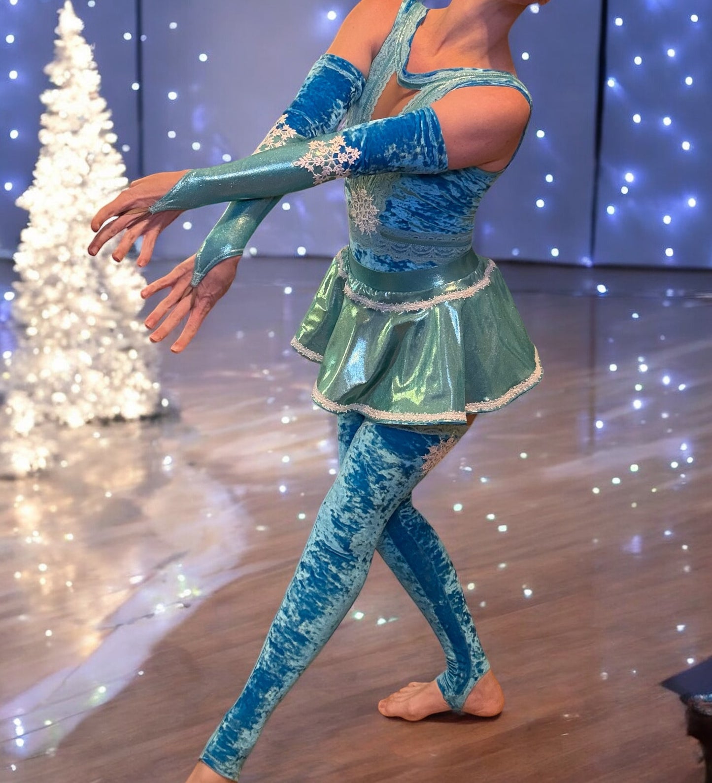 Ice Queen Gauntlet Sleeves