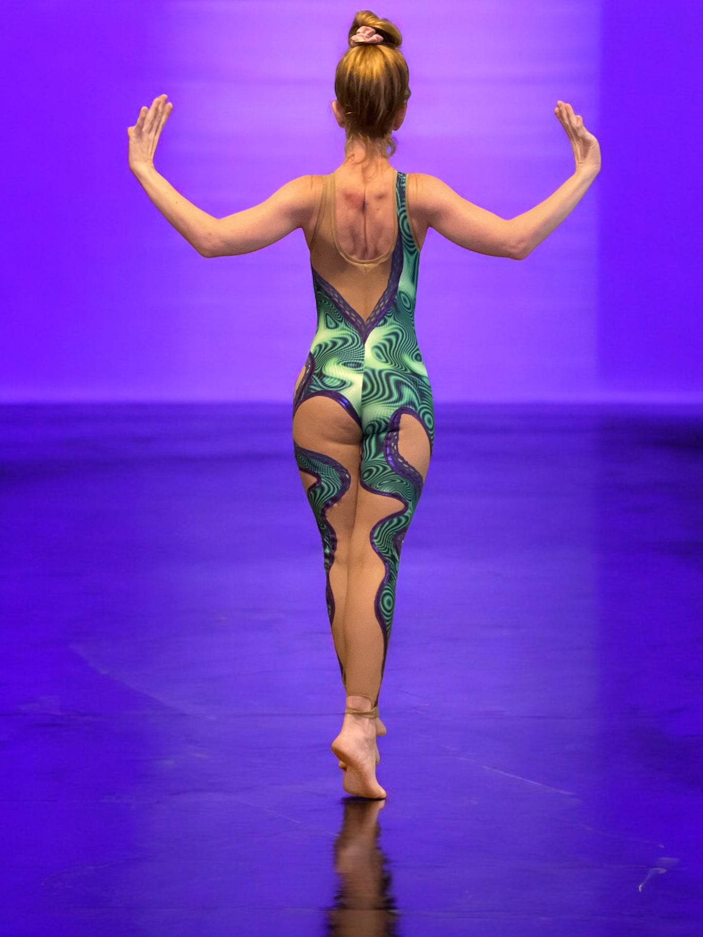 💜Sexy Little Swirly Suit💚