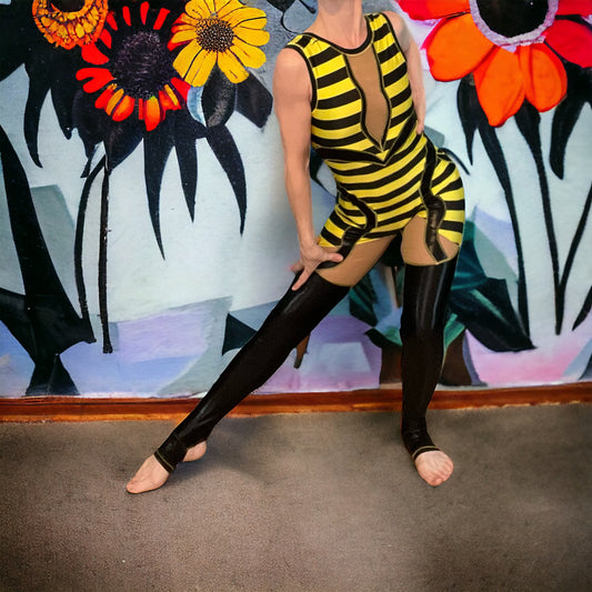 🐝Sexy Little Bumble Bee🐝